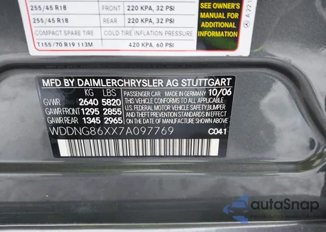 2007 Mercedes-Benz S 550 4Matic z USA, uszkodzony, nr VIN WDDNG86XX7A097769